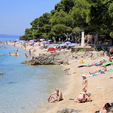 Apartments With A Parking Space Brela, Makarska - 11552 Esterno foto