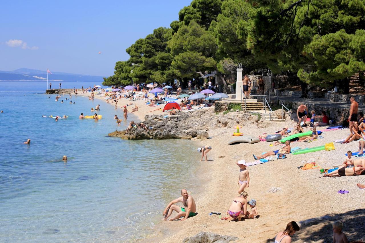 Apartments With A Parking Space Brela, Makarska - 11552 Esterno foto