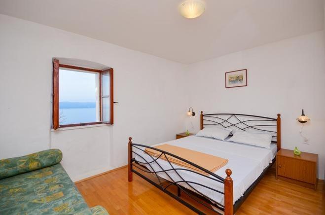 Apartments With A Parking Space Brela, Makarska - 11552 Esterno foto