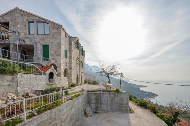 Apartments With A Parking Space Brela, Makarska - 11552 Esterno foto