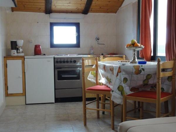 Apartments With A Parking Space Brela, Makarska - 11552 Esterno foto